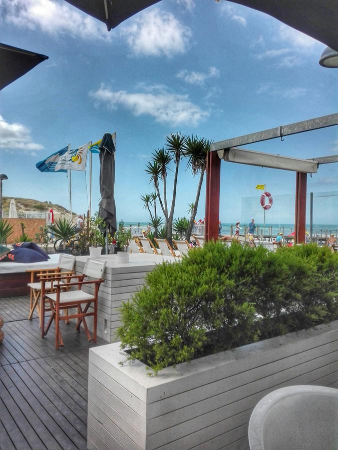 Sun & Sand Guesthouse Эшпозенди Экстерьер фото